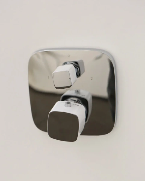 Смеситель для душа Hansgrohe PuraVida хром/белый 15771400 (детальная фотография), с термостатом