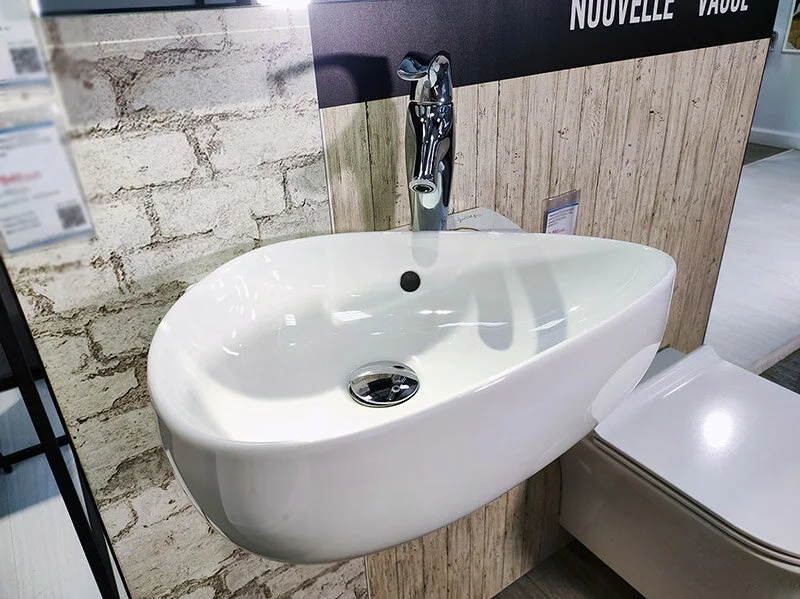 Раковина Jacob Delafon Nouvelle Vague 45 см белый EGK112-00 (детальная фотография), из санфарфора