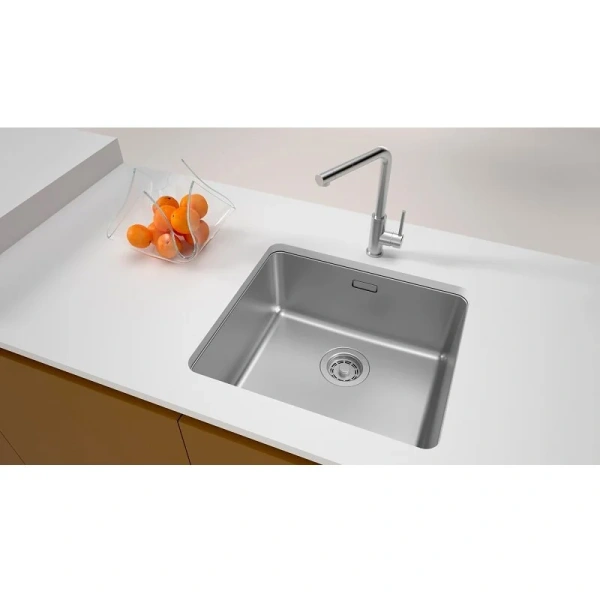 Мойка для кухни Paulmark Yuni 49 см нержавеющая сталь YU49-BS (детальная фотография), прямоугольной формы