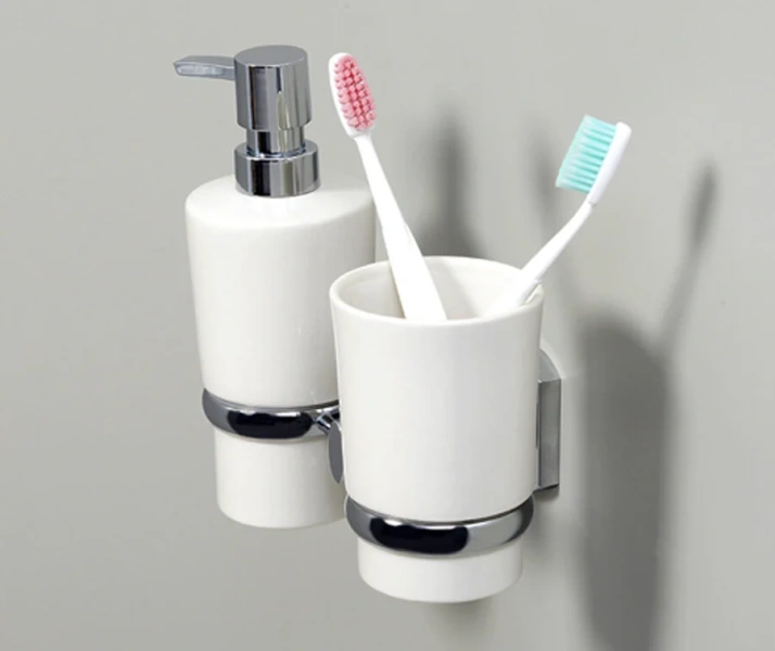 Стакан для ванной и дозатор для мыла WasserKRAFT хром/белый K-28189 (детальная фотография), хром, белые, комбинированные