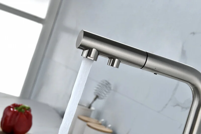 Смеситель для питьевой воды Paulmark Serpentine никель Se213222-NI (детальная фотография), с 1 монтажным отверстием