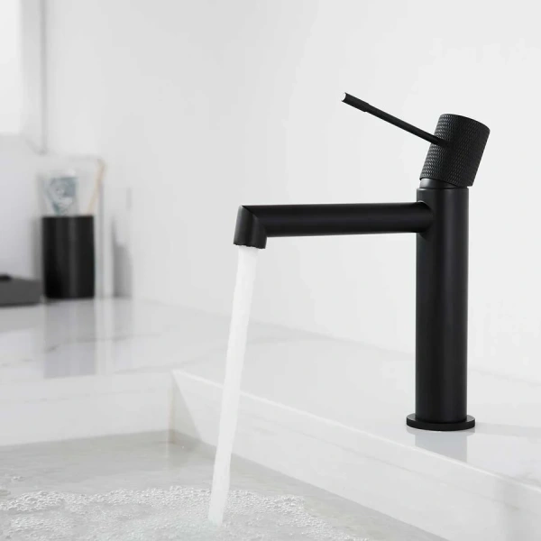 Смеситель для раковины Vincea Desire черный VBF-1D1MB (детальная фотография), современные, hi-tech, декорированные