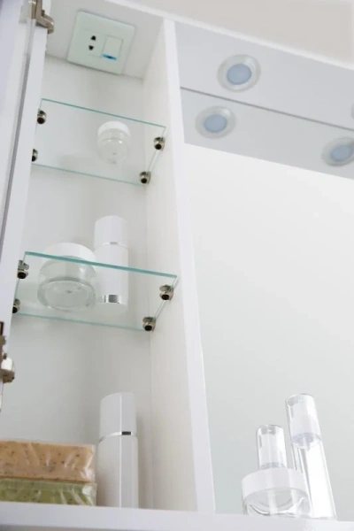 Зеркальный шкаф с подсветкой BelBagno Marino 100 см с двумя распашными дверцами MARINO-SPC-1000/750-2A-BL-P (детальная фотография), белые