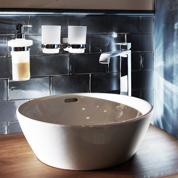 Раковина Laufen Pro 42 см накладная, с отверстием перелива 8.1296.2.000.109.1 (детальная фотография), накладные (на столешницу), пристенные