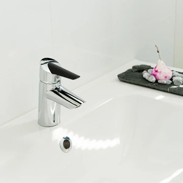 Смеситель для раковины Oras Optima 2710F (детальная фотография), для раковины