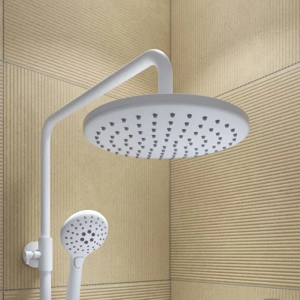 Душевая стойка IDDIS Ray белая RAYWT3Fi06 (детальная фотография), с изливом