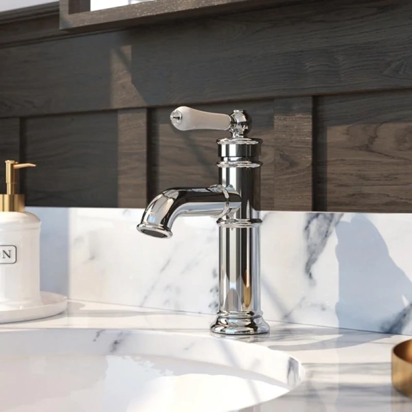 Смеситель для раковины IDDIS Oxford хром OXFSB00i01 (детальная фотография), классические, ретро, с элементами керамики, декорированные