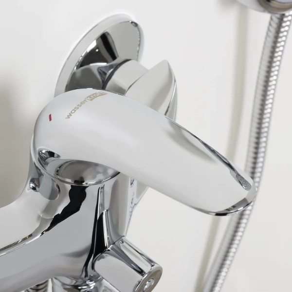 Смеситель для ванны WasserKRAFT Rossel с длинным изливом 2802L (детальная фотография), хром index_1