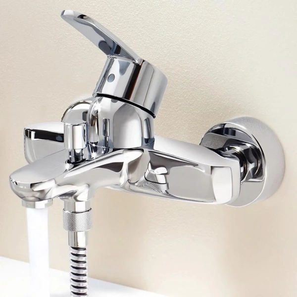 Смеситель для ванны Grohe Eurostyle Cosmopolitan 33591002 (детальная фотография), округлая форма