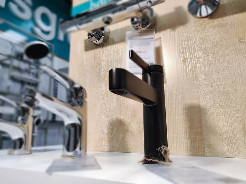 Смеситель для раковины Hansgrohe Finoris черный матовый 76010670 (детальная фотография) index_1