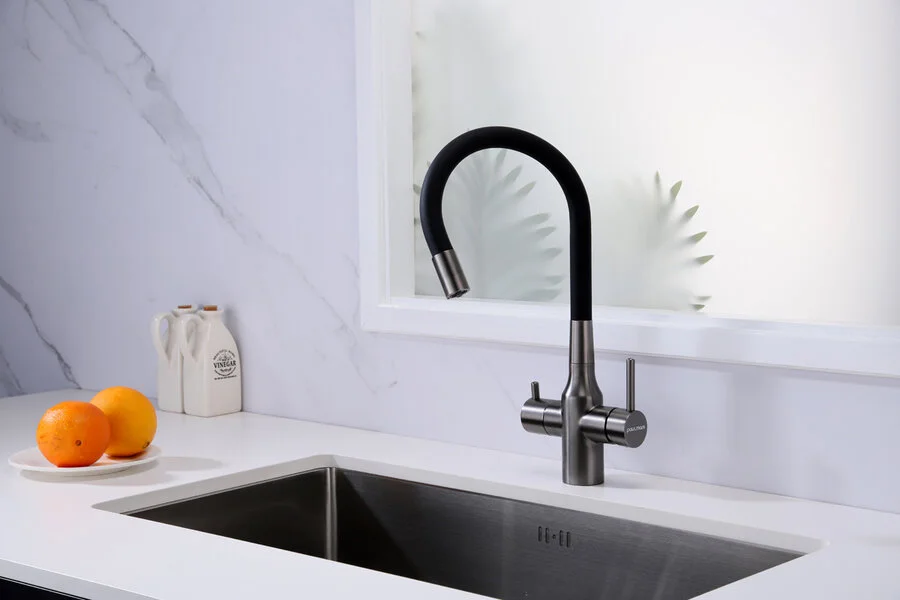 Смеситель для кухни Paulmark Salix вороненая сталь/черный Sa213419-GM (детальная фотография), высокие, округлая форма, для питьевой воды с фильтром