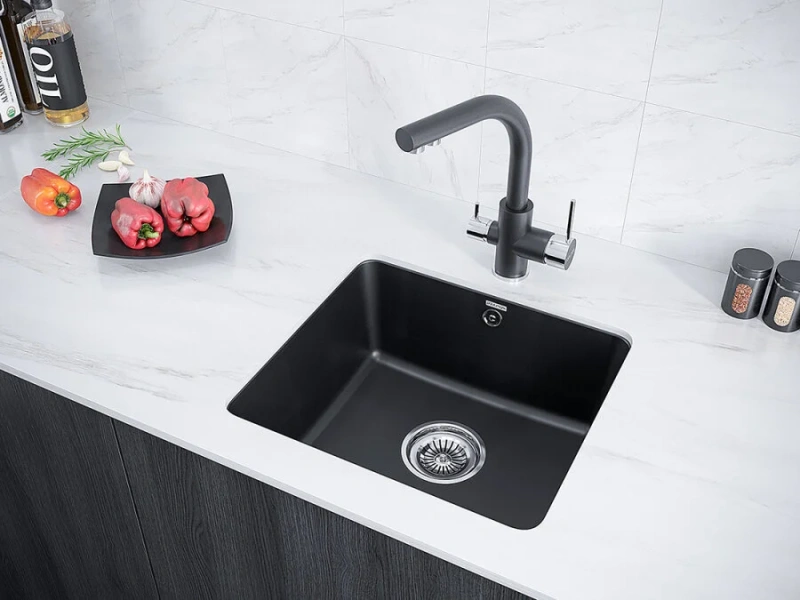 Мойка для кухни Paulmark Unter 45.5 см черный PM204543-BL (детальная фотография), квадратная