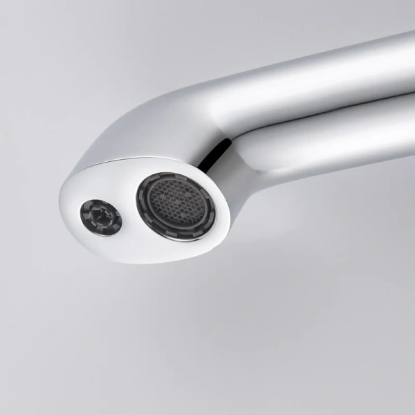 Смеситель для питьевой воды Timo Saona хром 2346/00FL (детальная фотография), с поворотным изливом, с длинным изливом, c выдвижным изливом (лейкой)