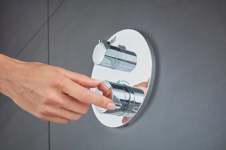 Смеситель для душа Grohe Grohtherm с переключателем на 2 положения 24076000 (детальная фотография), в наличии