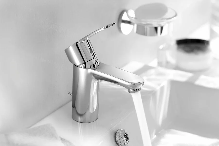 Смеситель для раковины, хром, Grohe Eurostyle Cosmopolitan 33552002 (детальная фотография), округлая форма, с донным клапаном