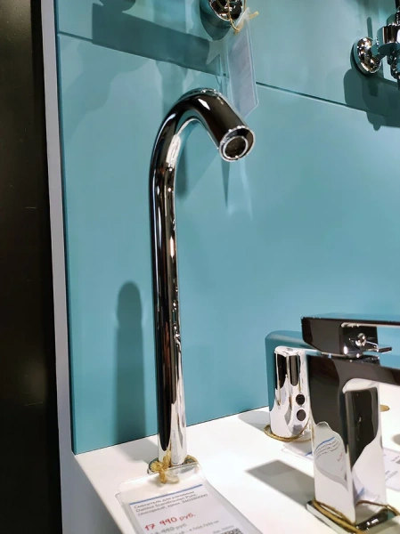 Смеситель для раковины Damixa Scandinavian Pure 360280 сенсорный (детальная фотография), сенсорные, бесконтактные