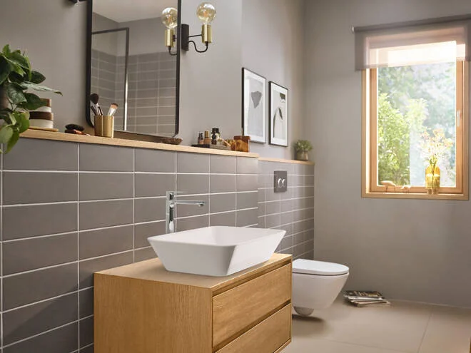 Смеситель для раковины Hansgrohe Rebris хром 72591000 (детальная фотография), высокие, с донным клапаном
