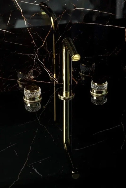 Смеситель для раковины Boheme Aura золото 152-G-A (детальная фотография), классические, ретро, с кристаллами swarovski, с элементами стекла, декорированные