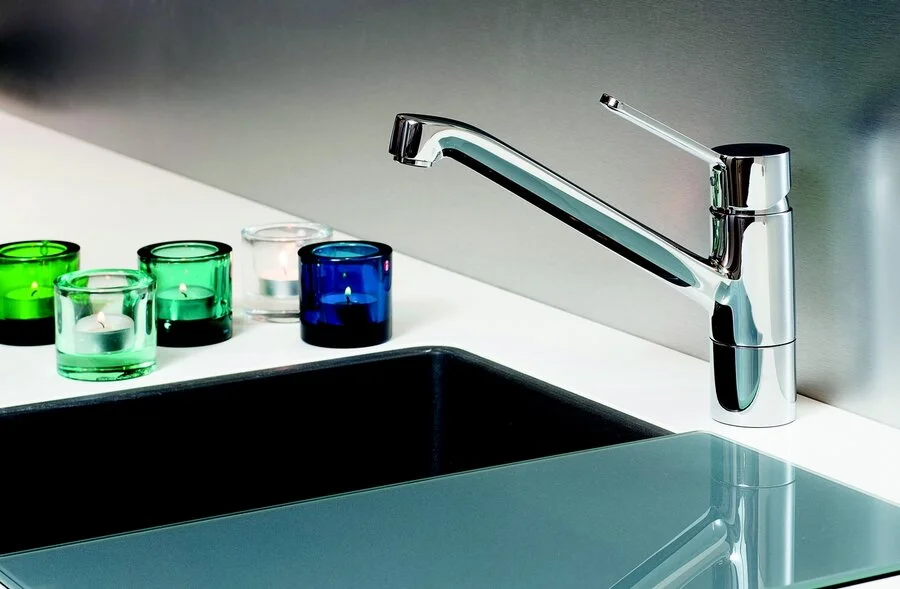 Смеситель для кухни Oras Aquita 2920F (детальная фотография), современные, hi-tech