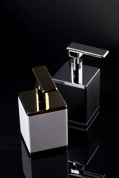 Дозатор для мыла Boheme белый/золото 10969-W-G (детальная фотография), металлические, из керамики