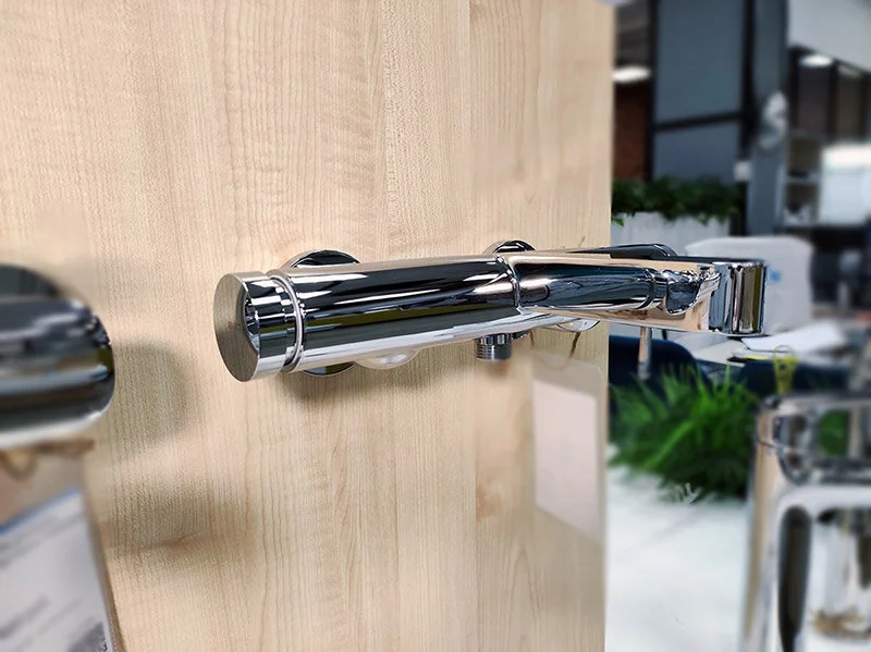 Смеситель для ванны Hansgrohe Finoris хром 76420000 (детальная фотография), настенные