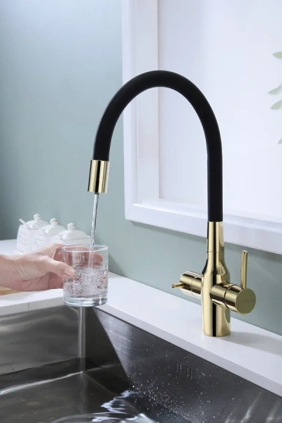 Смеситель для кухни Paulmark Salix золото/черный Sa213419-G (детальная фотография), современные, hi-tech