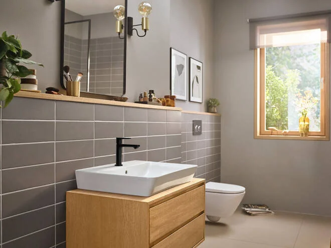 Смеситель для раковины Hansgrohe Rebris черный матовый 72560670 (детальная фотография), однорычажные, двухрычажные