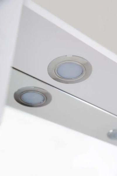 Зеркальный шкаф с подсветкой BelBagno Marino 100 см с двумя распашными дверцами MARINO-SPC-1000/750-2A-BL-P (детальная фотография), под выключатель