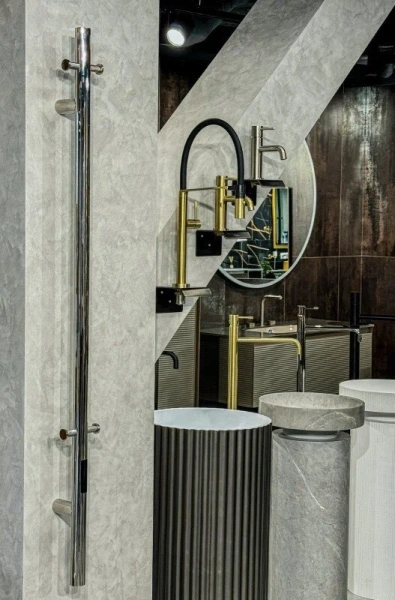 Полотенцесушитель электрический Boheme Uno 12x150 см хром 726-CR (детальная фотография), хром