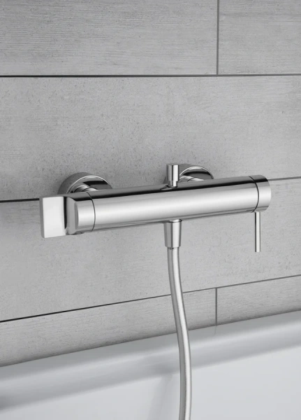 Смеситель для ванны VitrA Origin A42619 однорычажный (детальная фотография), современные, hi-tech