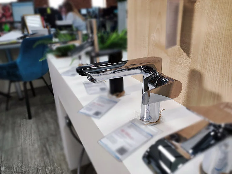 Смеситель для раковины Hansgrohe Talis E 71754 с донным клапаном (детальная фотография), однорычажные, двухрычажные