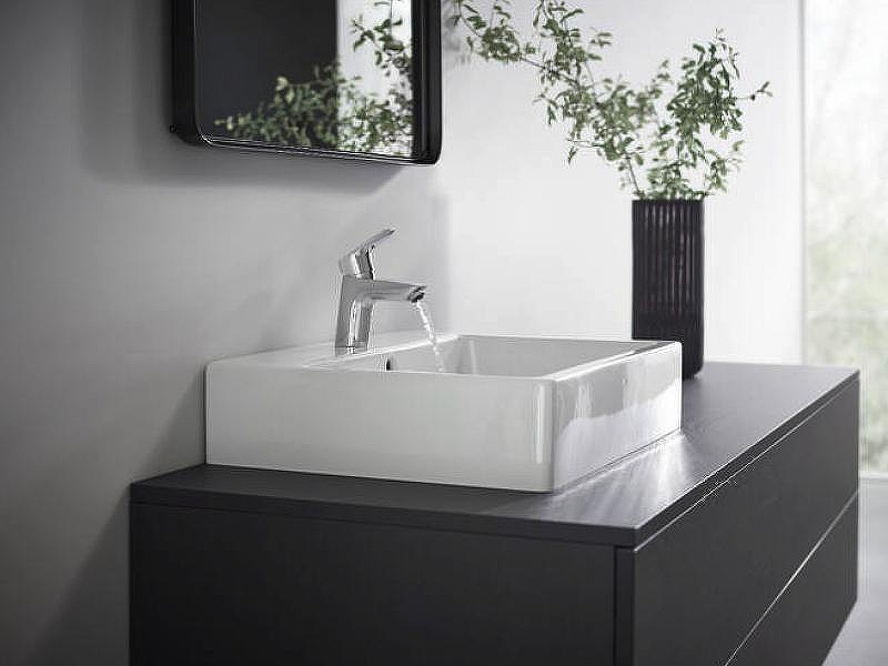 Смеситель для раковины Hansgrohe Logis без донного клапана 71071000 (детальная фотография), с 1 монтажным отверстием