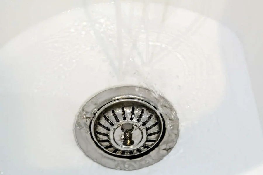 Мойка для кухни Omoikiri Sakaime 60E-WH 60 см белая 4993136 (детальная фотография), из искусственного гранита