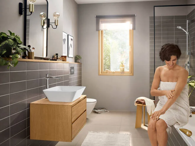 Смеситель для раковины Hansgrohe Rebris 72581 с донным клапаном (детальная фотография), хром, черные