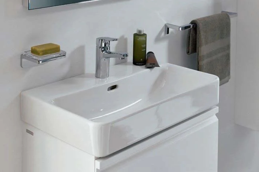 Раковина Laufen Pro S 45 см с отверстием для смесителя с отверстием перелива 8.1596.1.000.104.1 (детальная фотография), 45 см