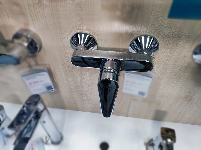 Смеситель для душа Hansgrohe Logis E хром 71610000 (детальная фотография), настенные