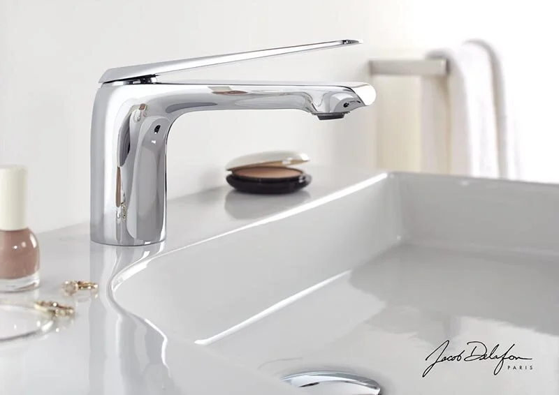 Смеситель для раковины Jacob Delafon Avid полированный никель E97345-BN (детальная фотография), с коротким изливом