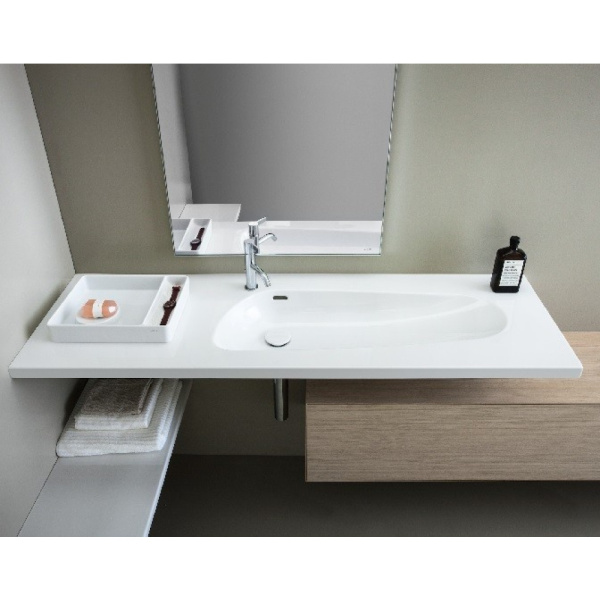 Раковина Laufen Palomba 160 см подвесная 8.1480.8.000.104.1 (детальная фотография), большая, прямоугольной формы, широкая