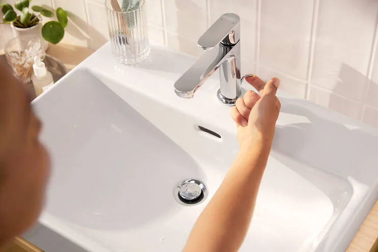 Смеситель для раковины Hansgrohe Rebris хром 72588000 (детальная фотография), хром