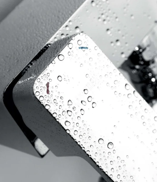 Смеситель для ванны WasserKRAFT Aller хром 1061 (детальная фотография), с 2 монтажными отверстиями