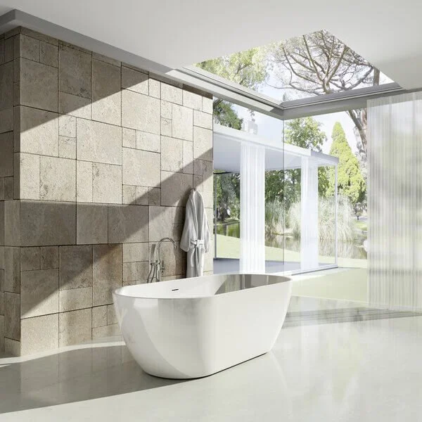 Ванна акриловая Ravak Freedom O XC00100044, 169 x 80 см, отдельностоящая, белая, слив-перелив белый (детальная фотография), 170х80