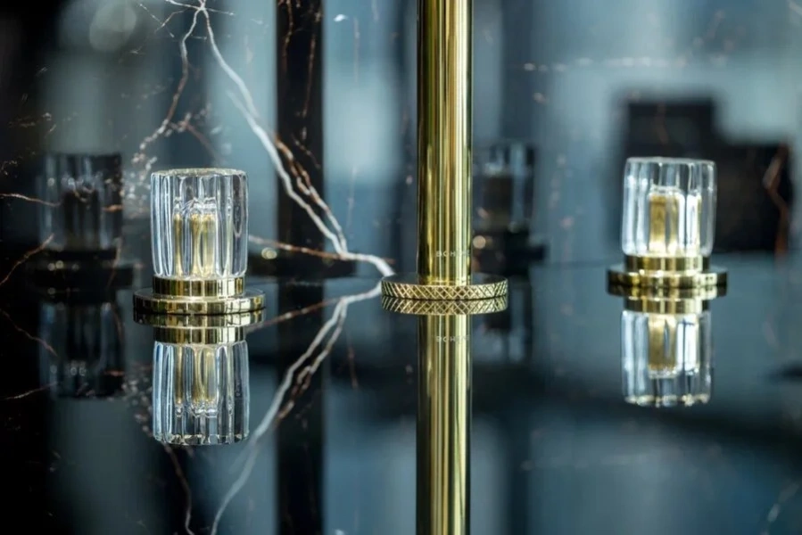 Смеситель для раковины Boheme Elegante золото 152-G-EL (детальная фотография), из латуни, округлая форма