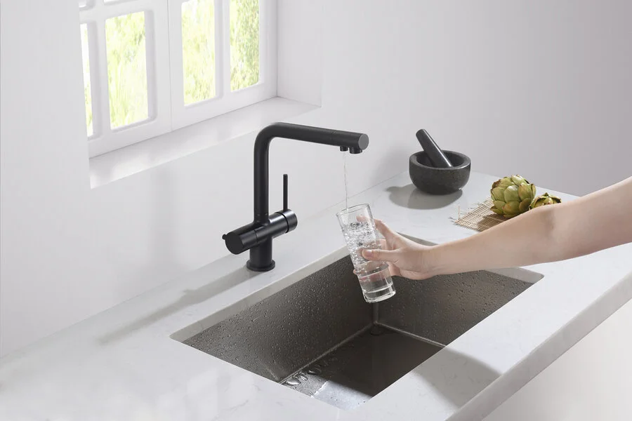 Смеситель для питьевой воды Timo Saona черный матовый 2396/03F (детальная фотография), современные, hi-tech