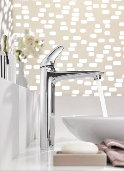 Смеситель для раковины Grohe Eurostyle New 23719 (детальная фотография), высокие, округлая форма