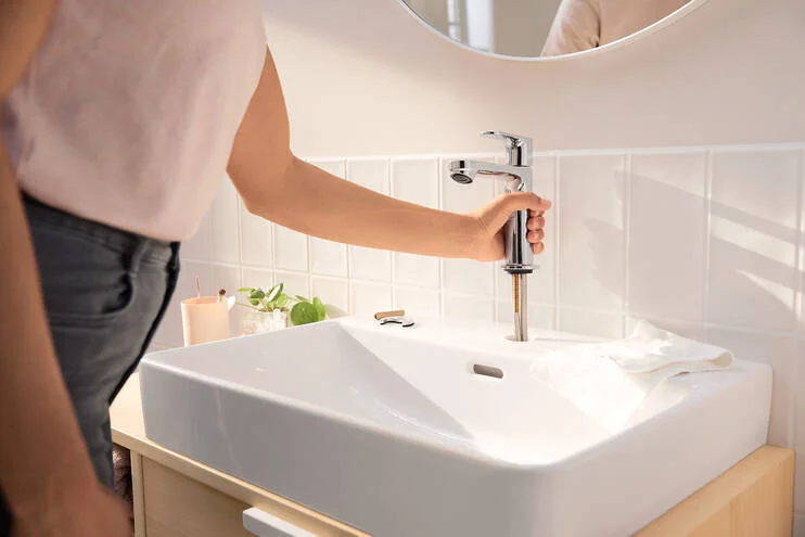 Смеситель для раковины Hansgrohe Rebris хром 72520000 (детальная фотография), на раковину