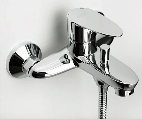 Смеситель для ванны WasserKRAFT Leine с коротким изливом 3501 (детальная фотография), современные, hi-tech