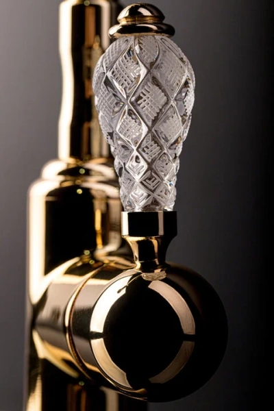 Смеситель для раковины Boheme Crystal золото 281-CRST (детальная фотография), классические, ретро, с элементами стекла, декорированные