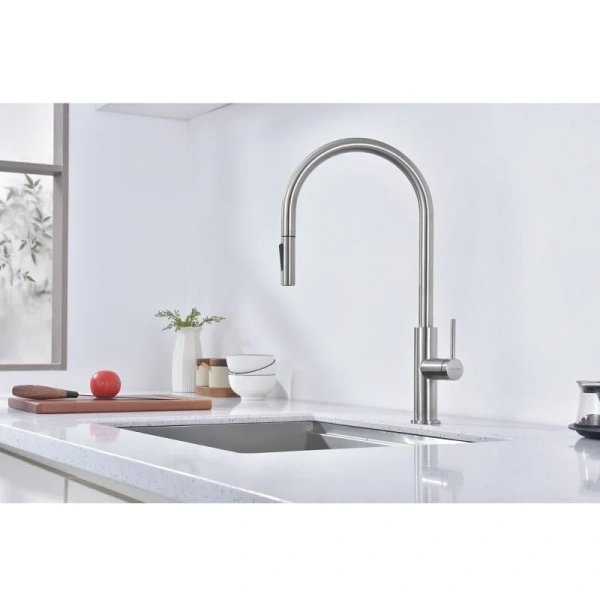 Смеситель для кухни Paulmark Senso нержавеющая сталь Se215180-BS (детальная фотография), современные, hi-tech