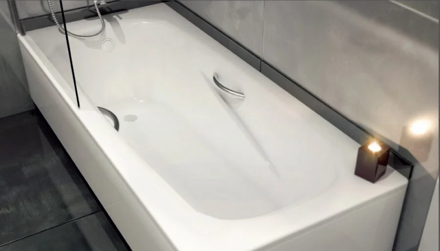 Ванна стальная BLB Universal Anatomica B55U 150 x 75 см с отверстиями для ручек 208 мм (детальная фотография), стальные