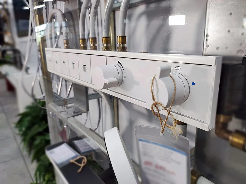 Смеситель для душа Hansgrohe RainSelect для скрытой установки 15384700 (детальная фотография), белые